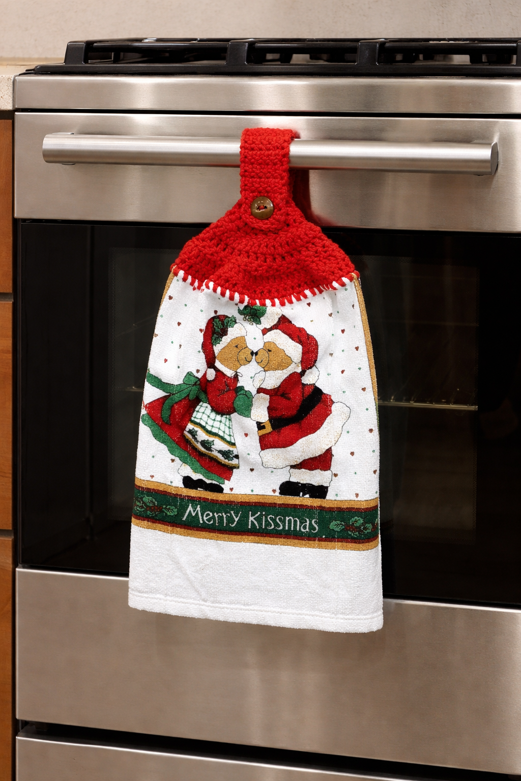 Crochet Top Festive "Merry Kissmas" Mr. & Mrs. Claus Bear Hanging Dish Towel