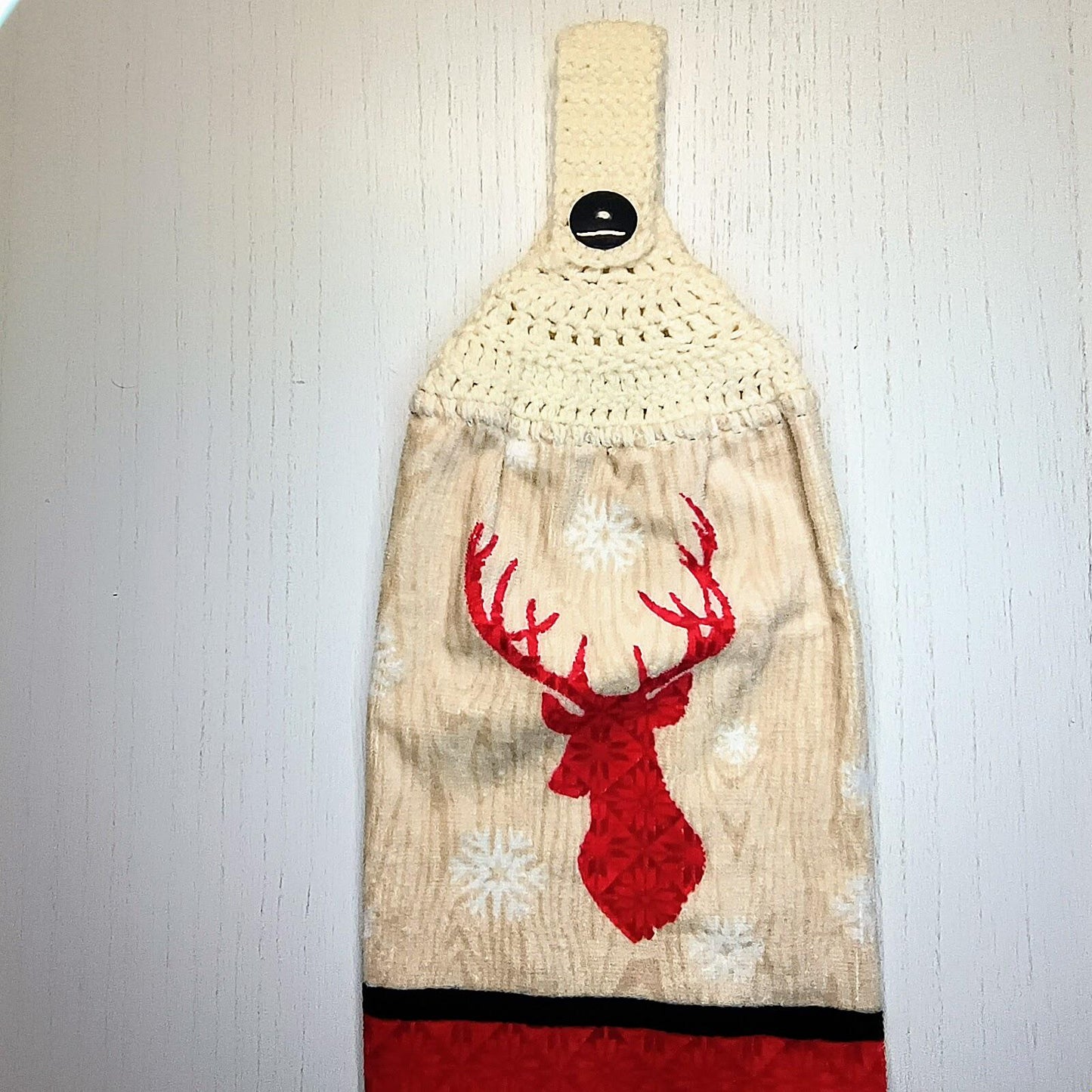 Festive Reindeer Crochet Hanging Towel - 100% Cotton Kitchen Decor - Teacher Gift - RV Accessory - Durable & Absorbent