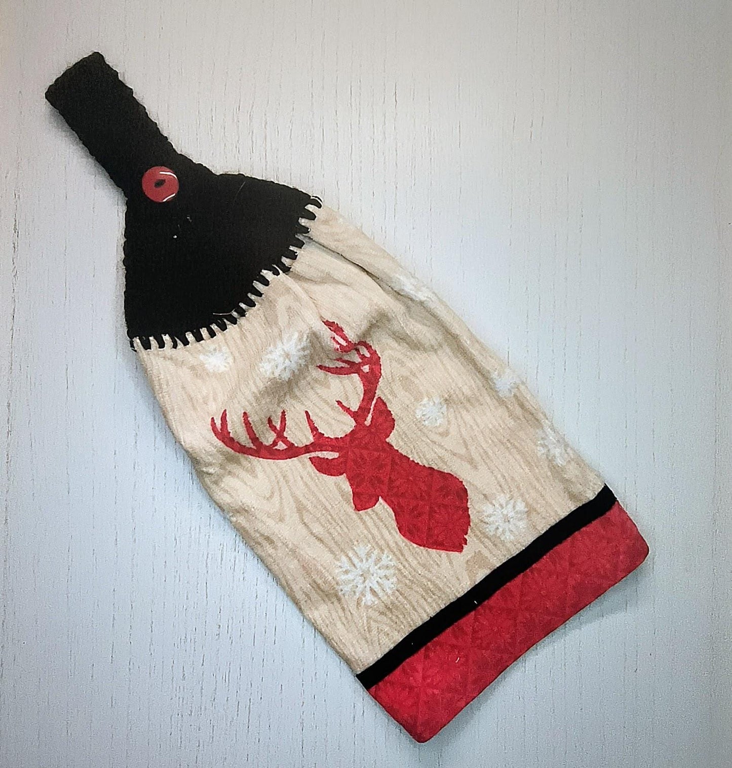 Festive Reindeer Crochet Hanging Towel - 100% Cotton Kitchen Decor - Teacher Gift - RV Accessory - Durable & Absorbent