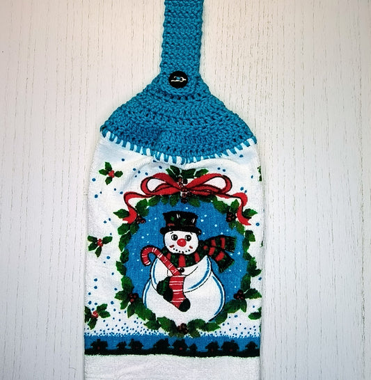 Crochet Top Charming Snowman & Candy Cane Wreath Hanging Dish Towel