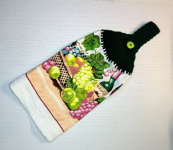 Crochet Top Wine Bottle & Grapes Hanging Kitchen Towel